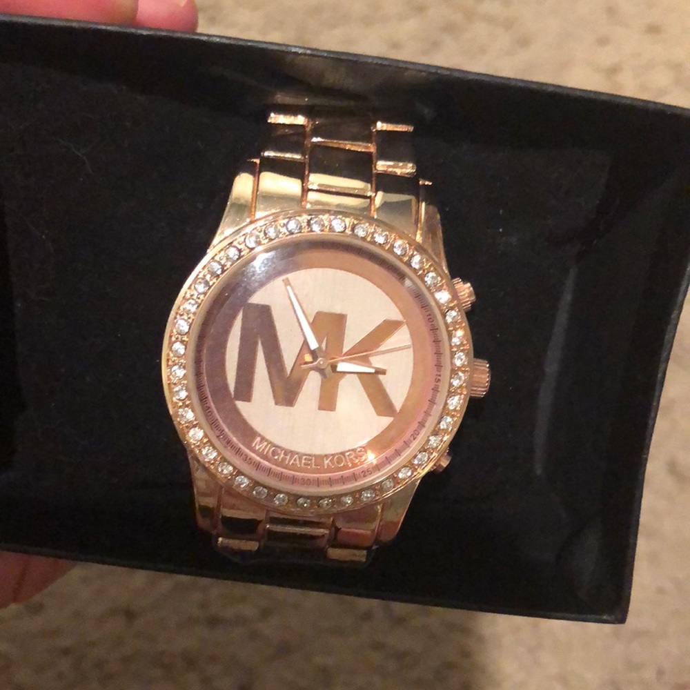 Michael Kors watch - Picture 1 of 1